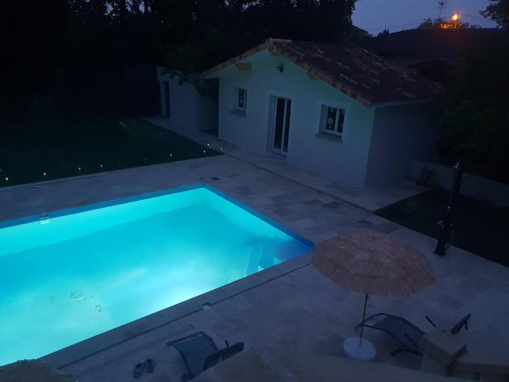 Maison Calme Et Spacieuse Bassens  المظهر الخارجي الصورة